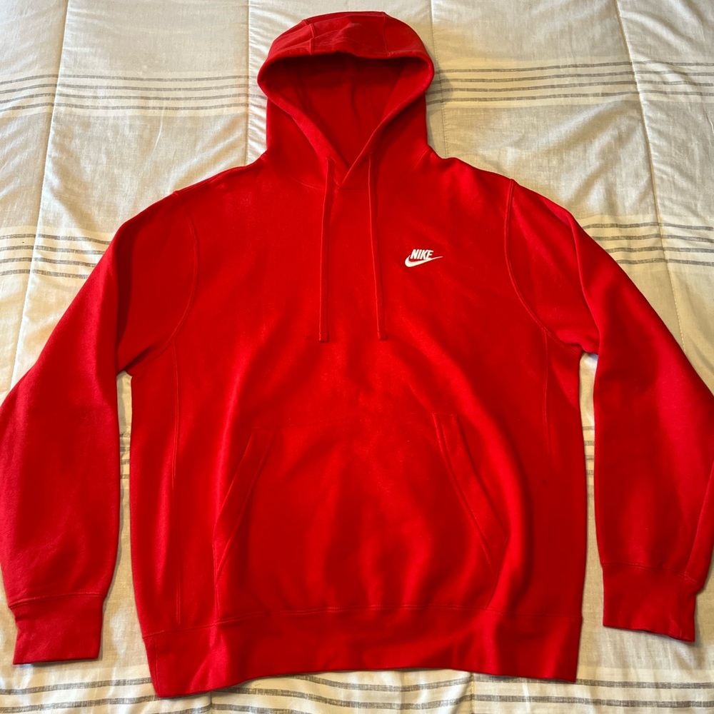 RED NIKE HOODIE, Size: L